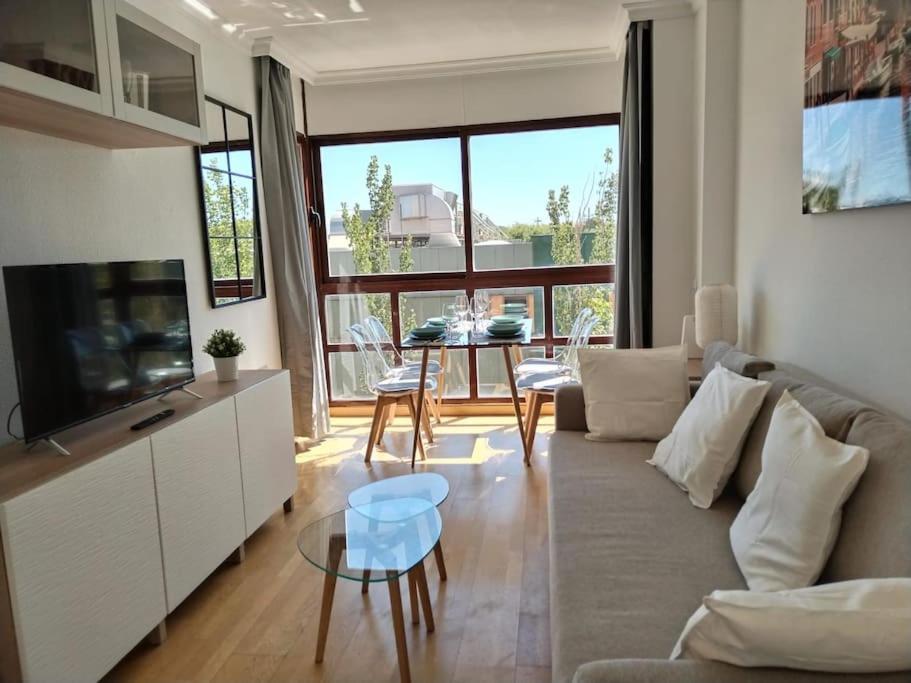 Madrid Wanda Aeropuerto Ifema Plenilunio Dy Apartment Exterior photo